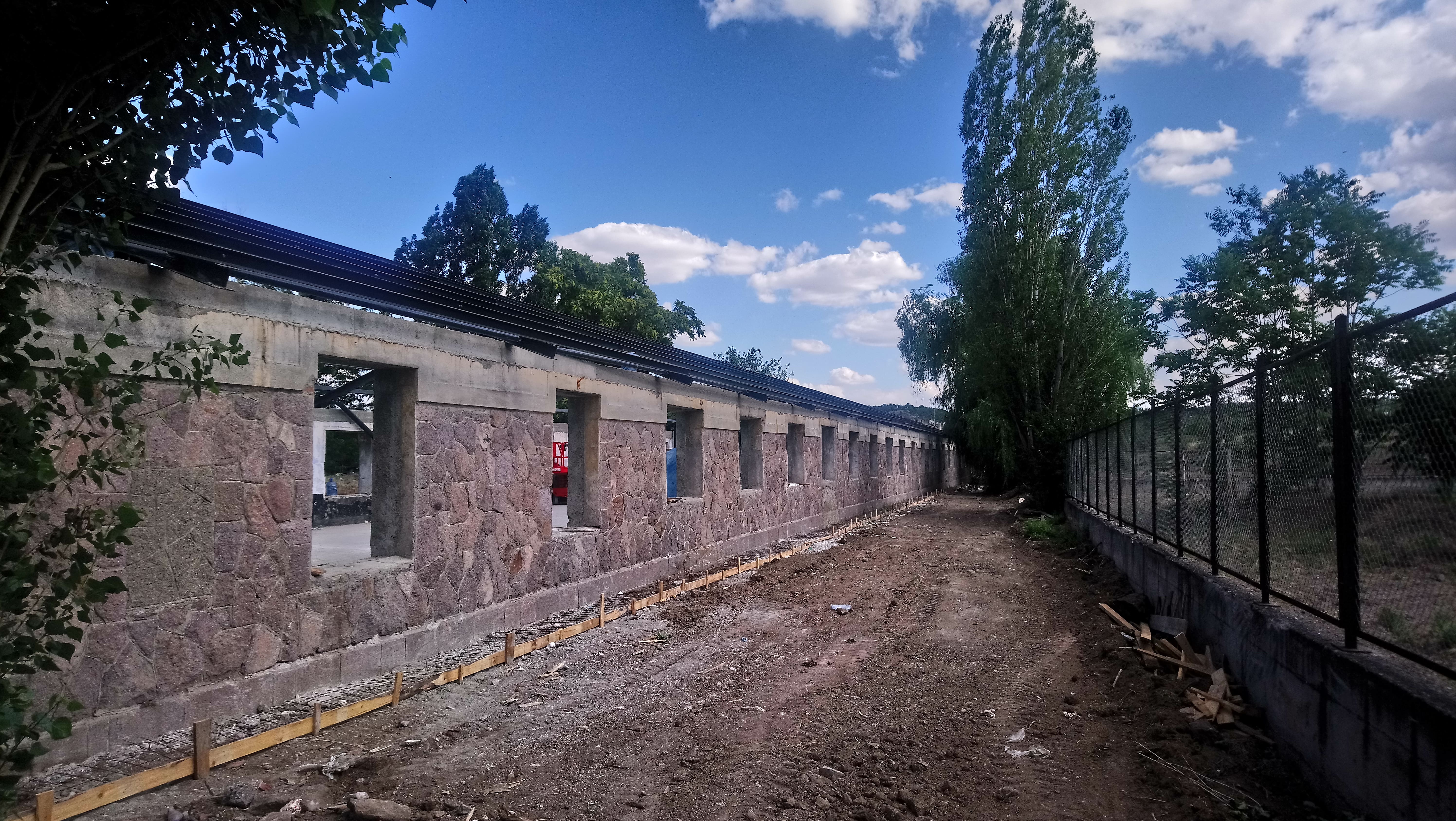 Çelik konstrüksiyon çelik yapı Tekla structure Statik proje profesyonel çelik kurumsal çatı korkuluk çelik çatı sundurma depo hangar